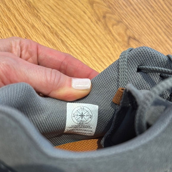 Oboz sneakers in gray suede - size 11 - Picture 3 of 5